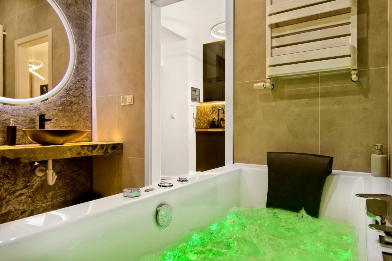 Silver Shine Jacuzzi Kraków Exteriör bild